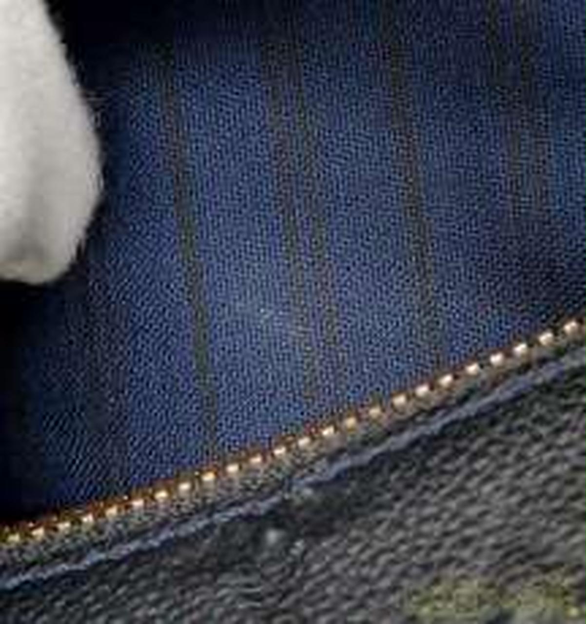 内側少々汚れあり