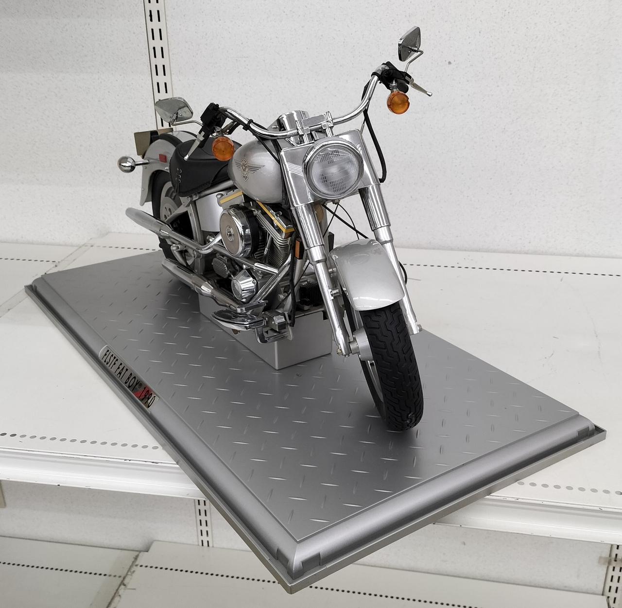 ディアゴスティーニ ハーレーダビッドソン ファットボーイ 1/4