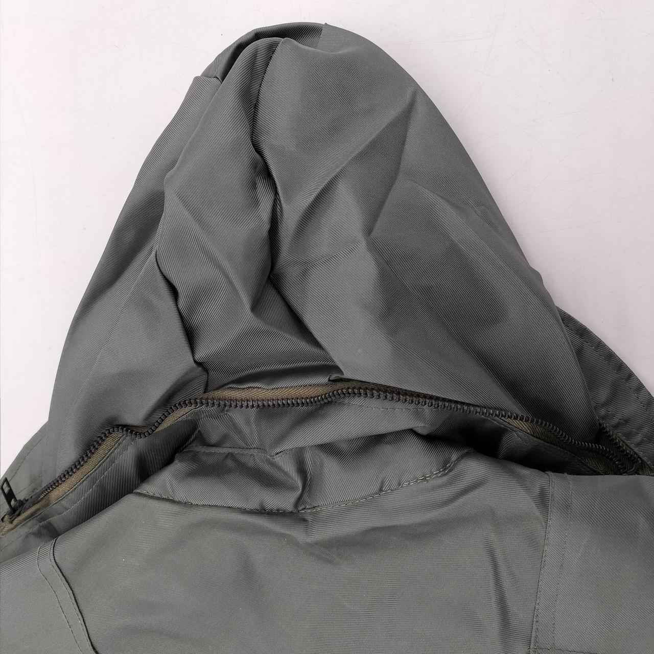 収納フード付き