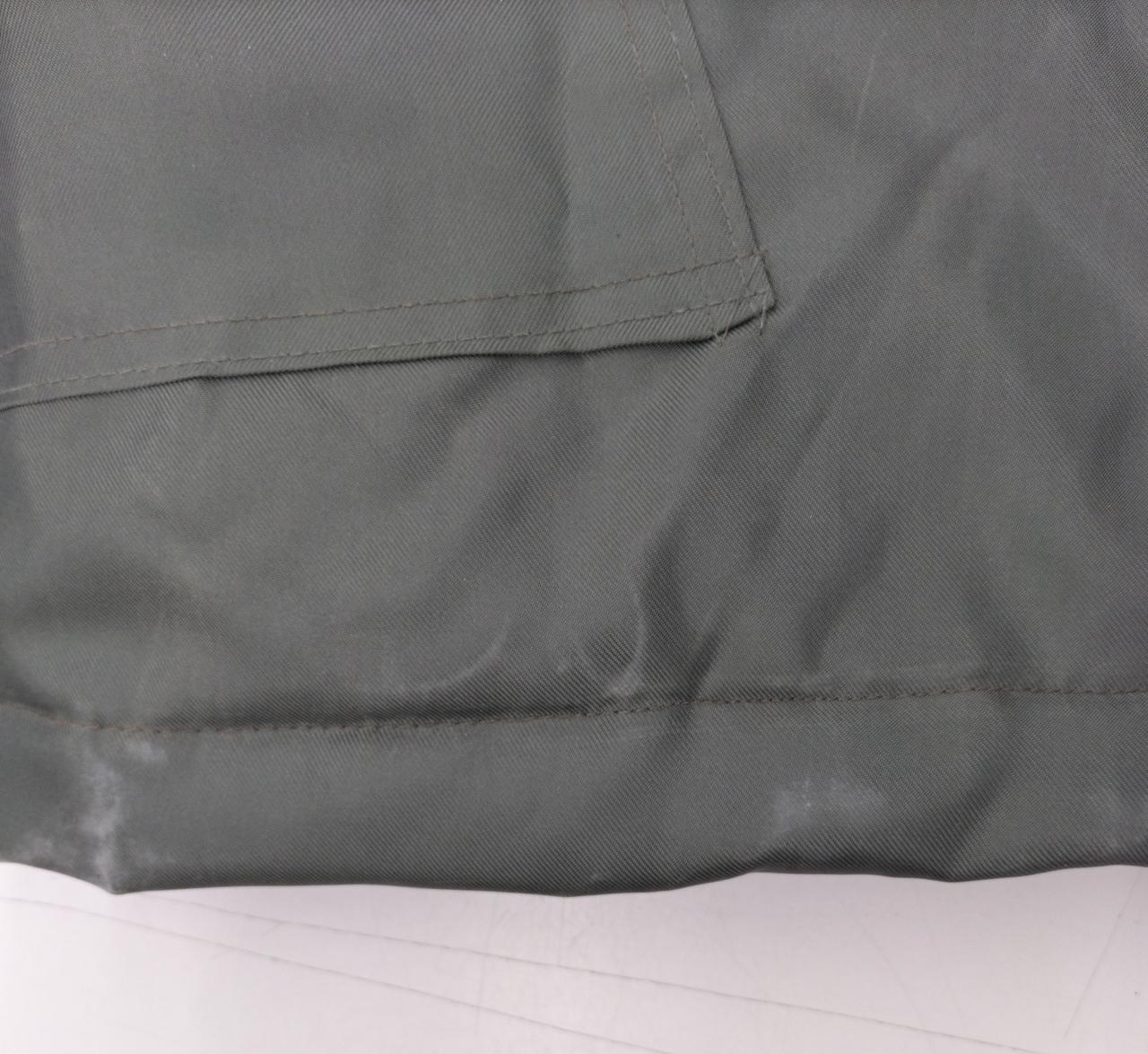 左裾後ろにスレあり