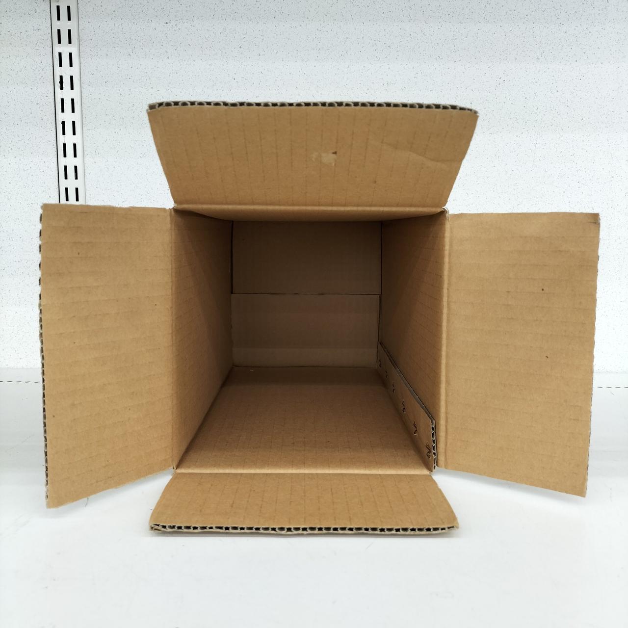 外箱、テープ跡、汚れ、傷みなどあります。