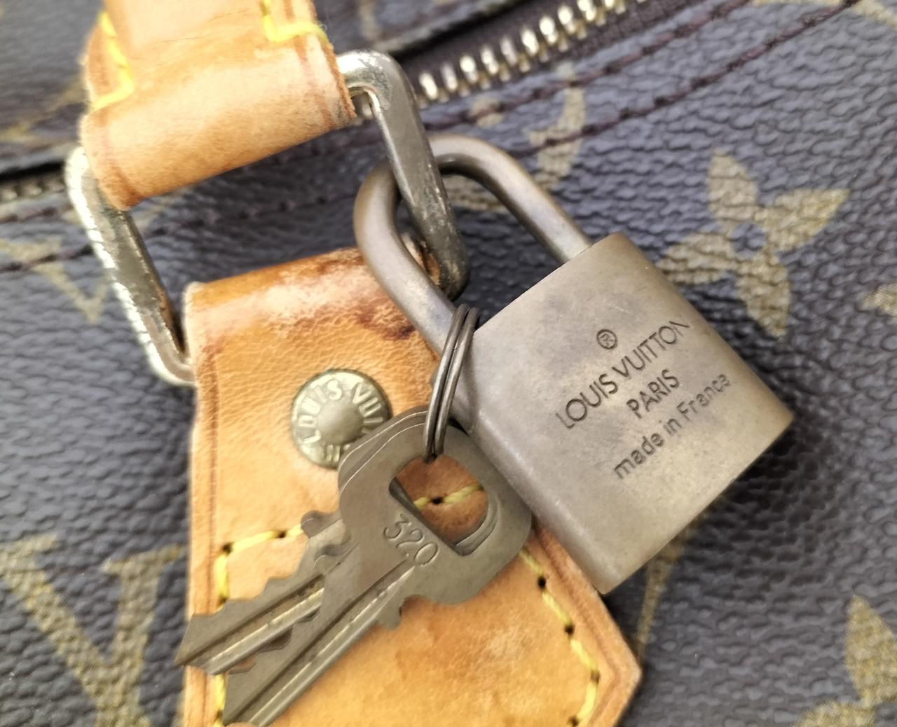 金具部分使用感あり