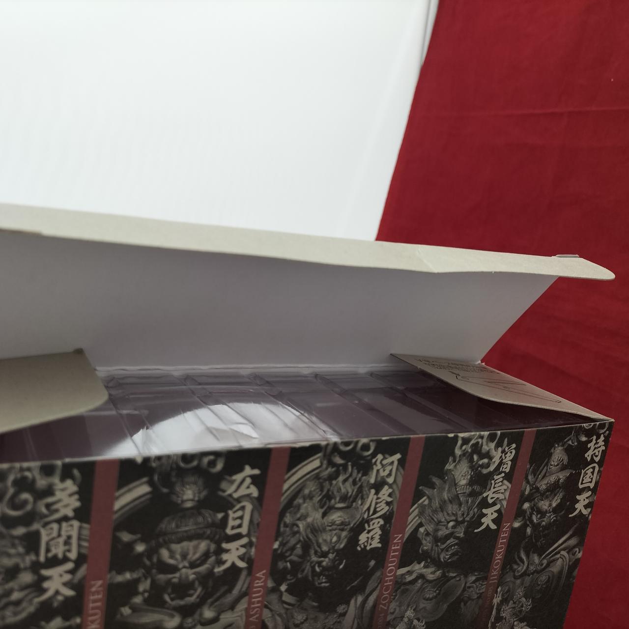 開け口少々折れあり