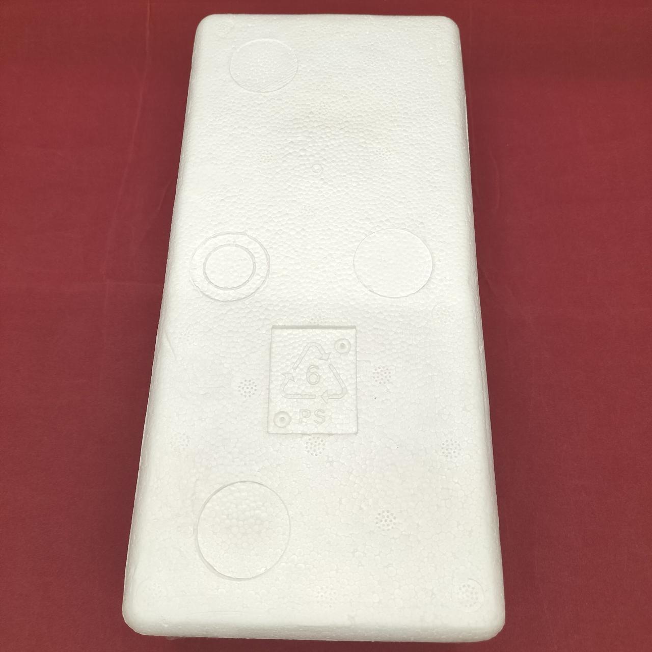 ガンダムの本体は未開封です。