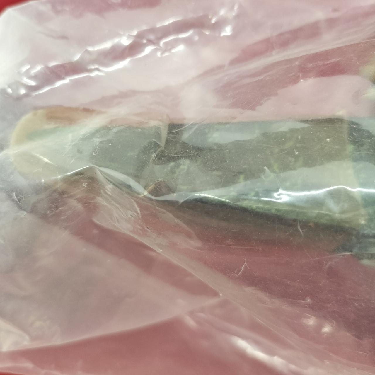 プラスチックカバー傷みあり