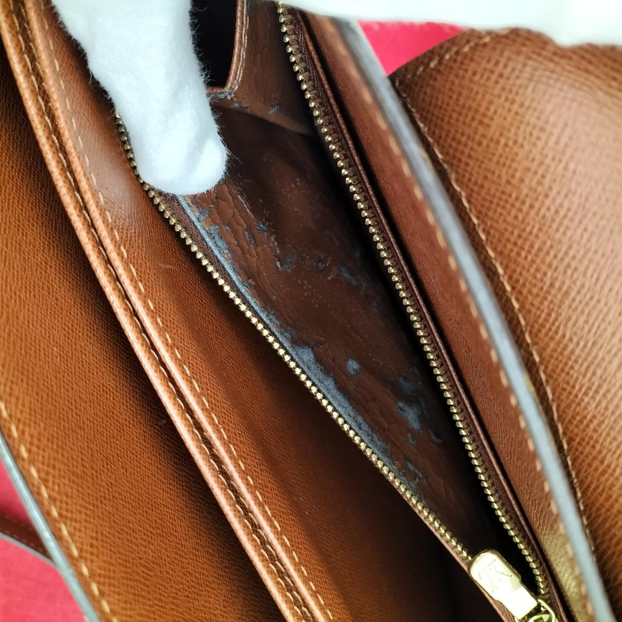 ポケットの中、劣化が酷いです。