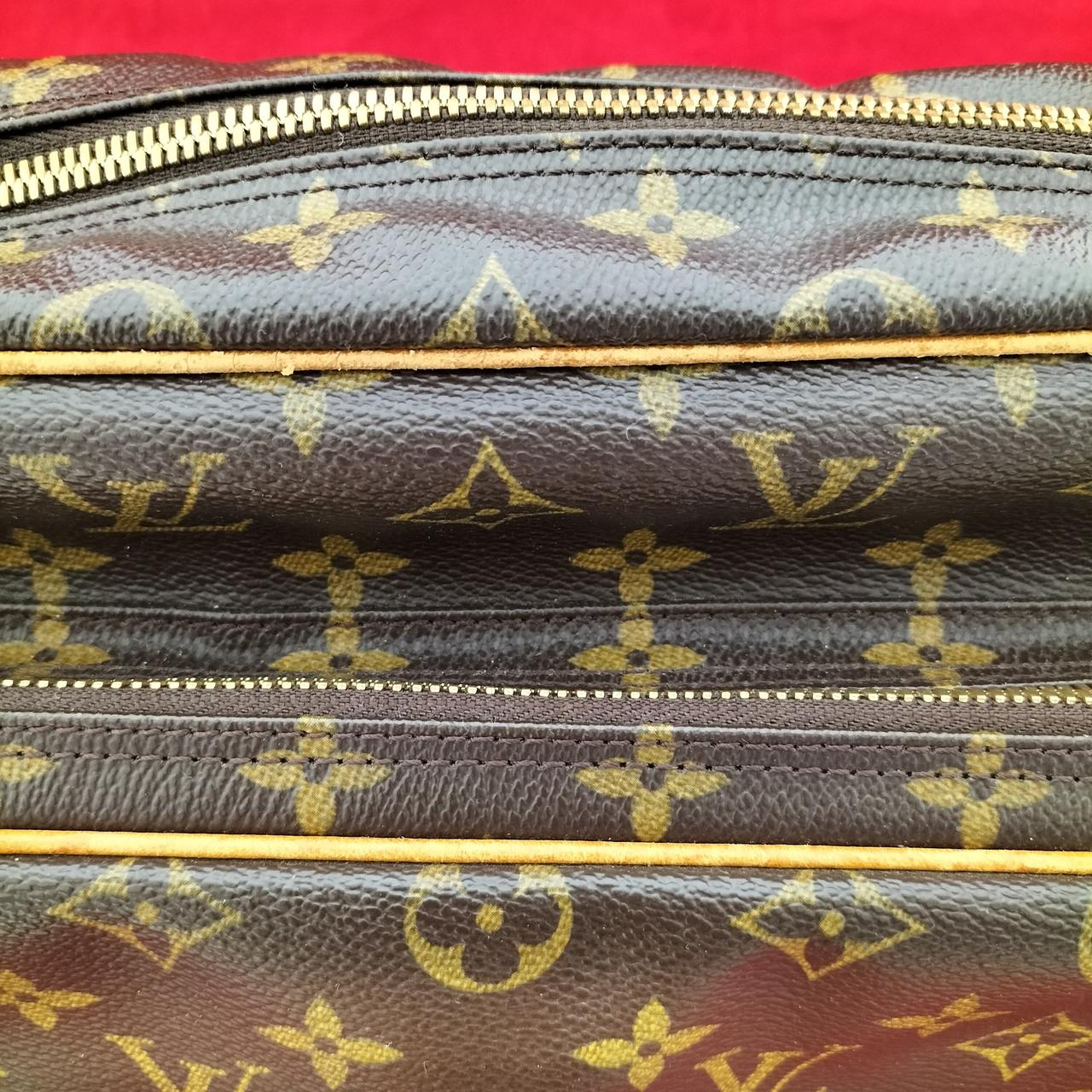 バッグのフチ 傷みあり