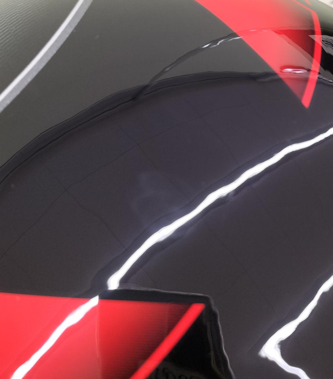 後頭部の上の方に擦れのようなキズあり