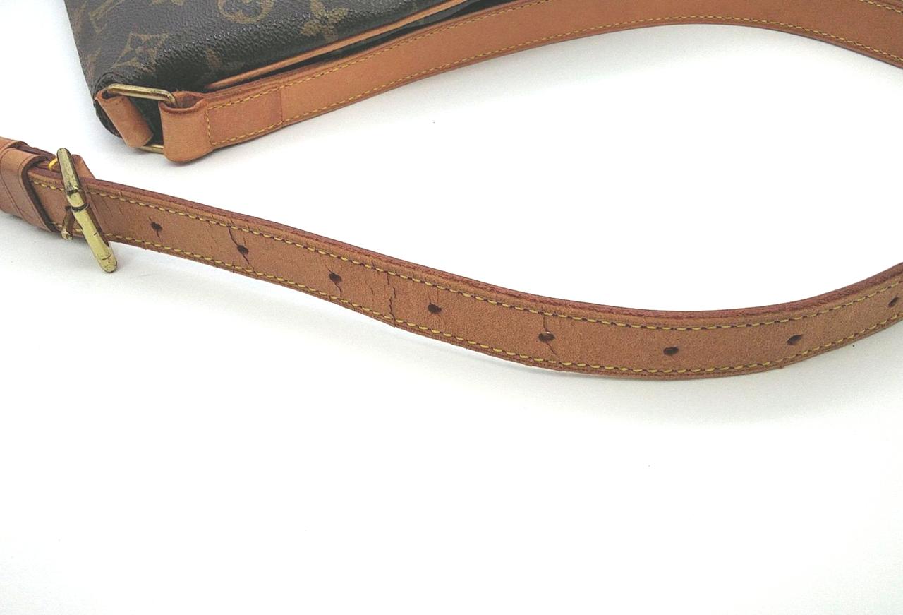 ショルダー劣化割れあり