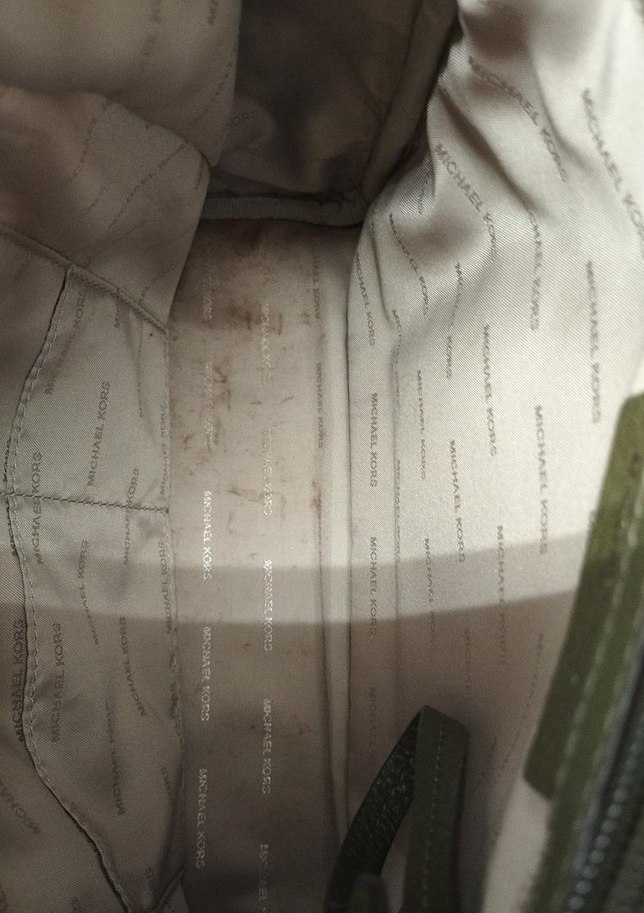 中に汚れ有ります