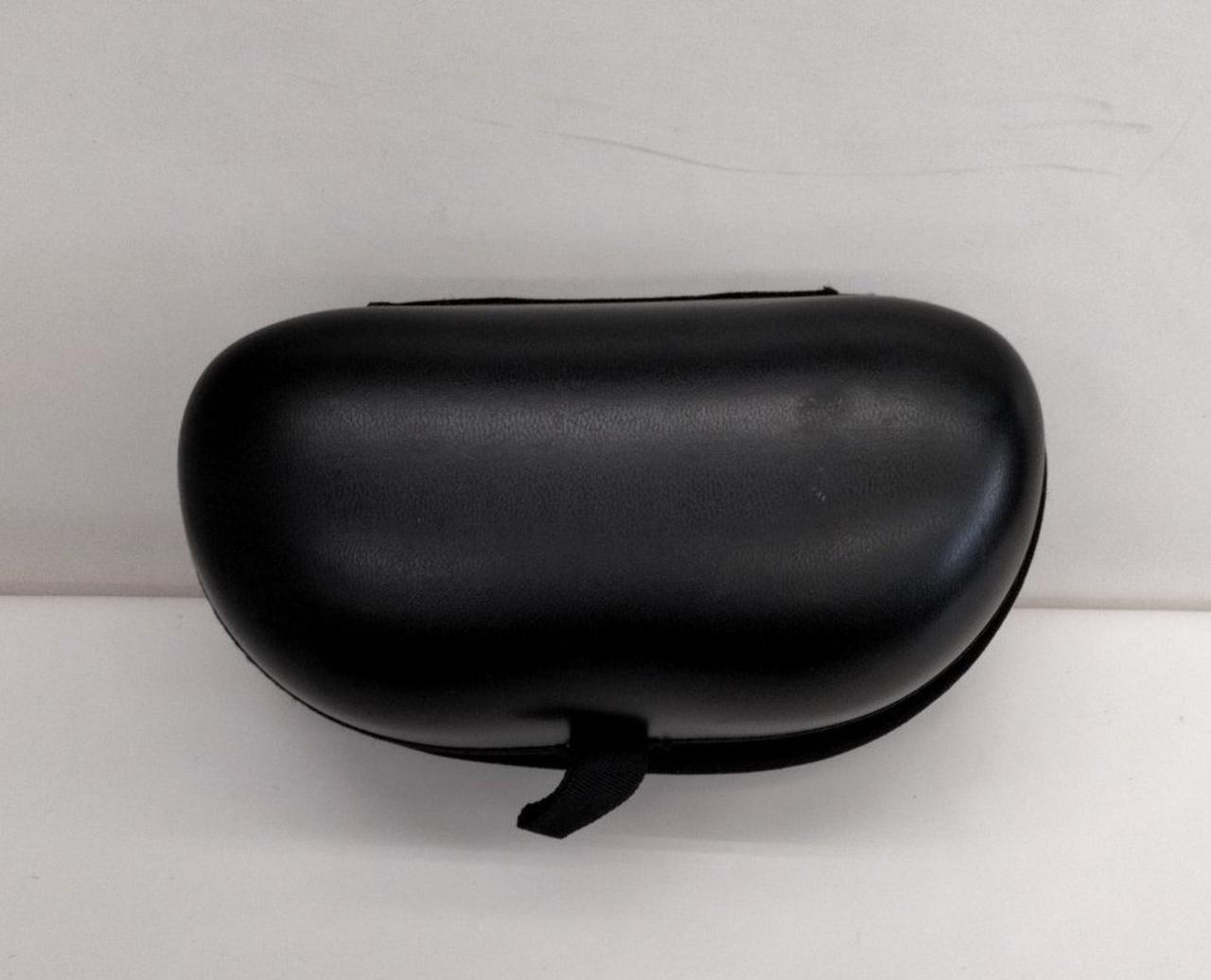 ケース底にキズ有ります