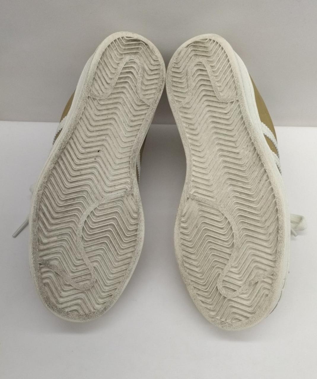 裏面に汚れ有り