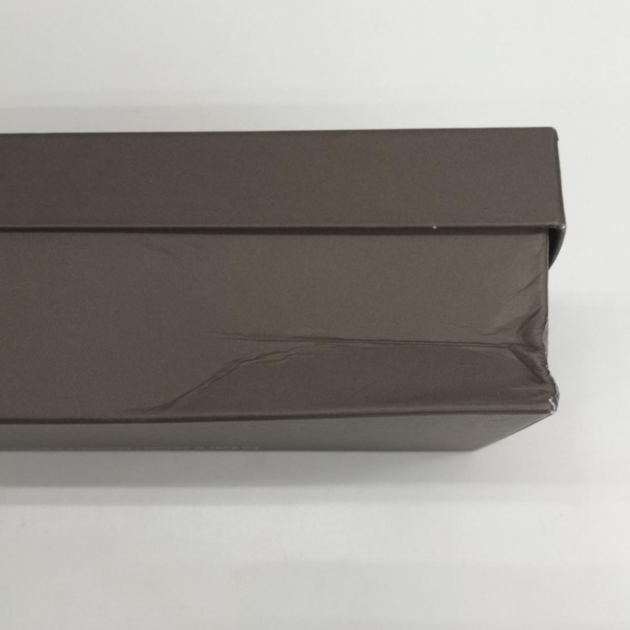 箱にへこみあります