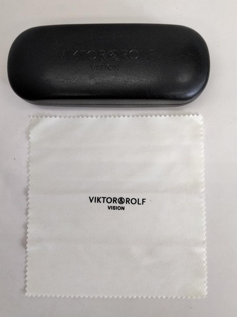 クロスに黄ばみあります