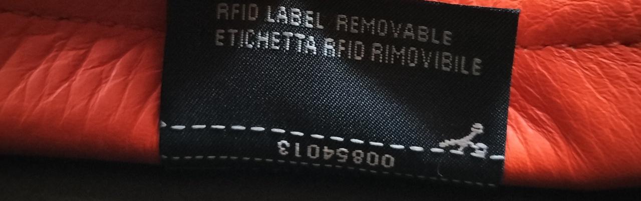 シリアル番号あります