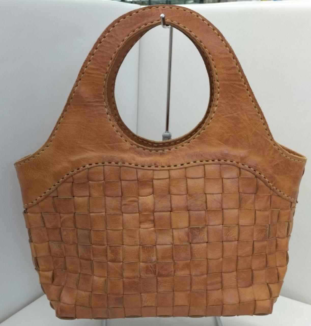 全体的にシミ色焼け有ります