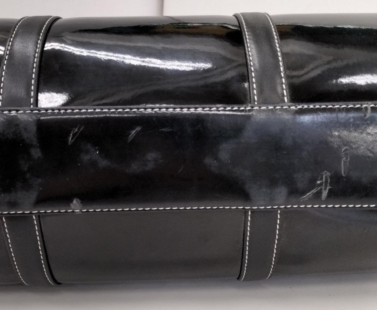 剥がれ傷み有ります