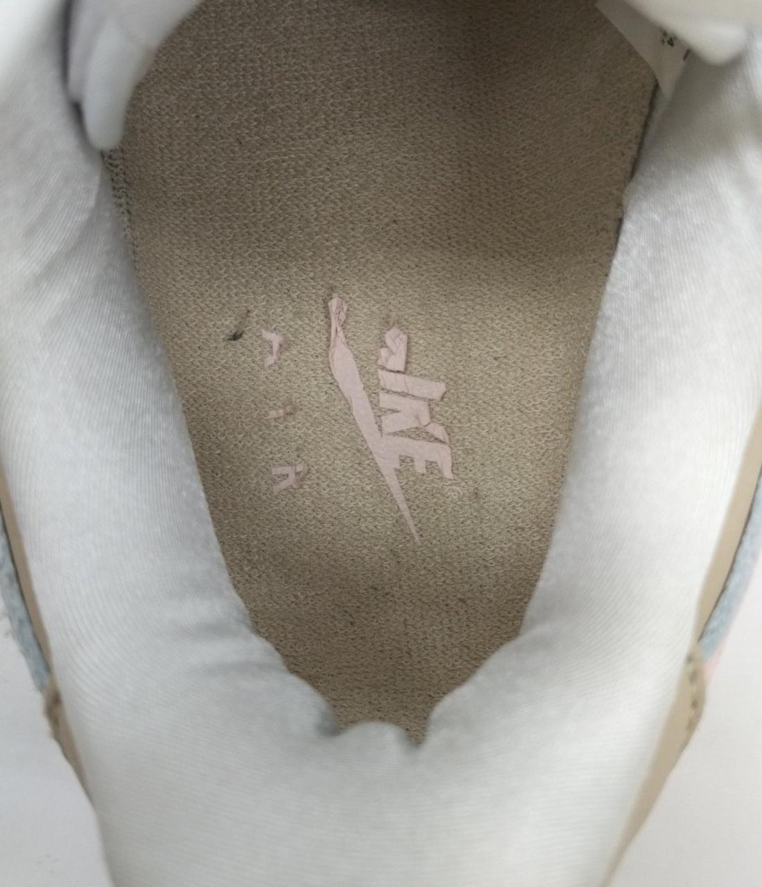 左足インソール傷みあり