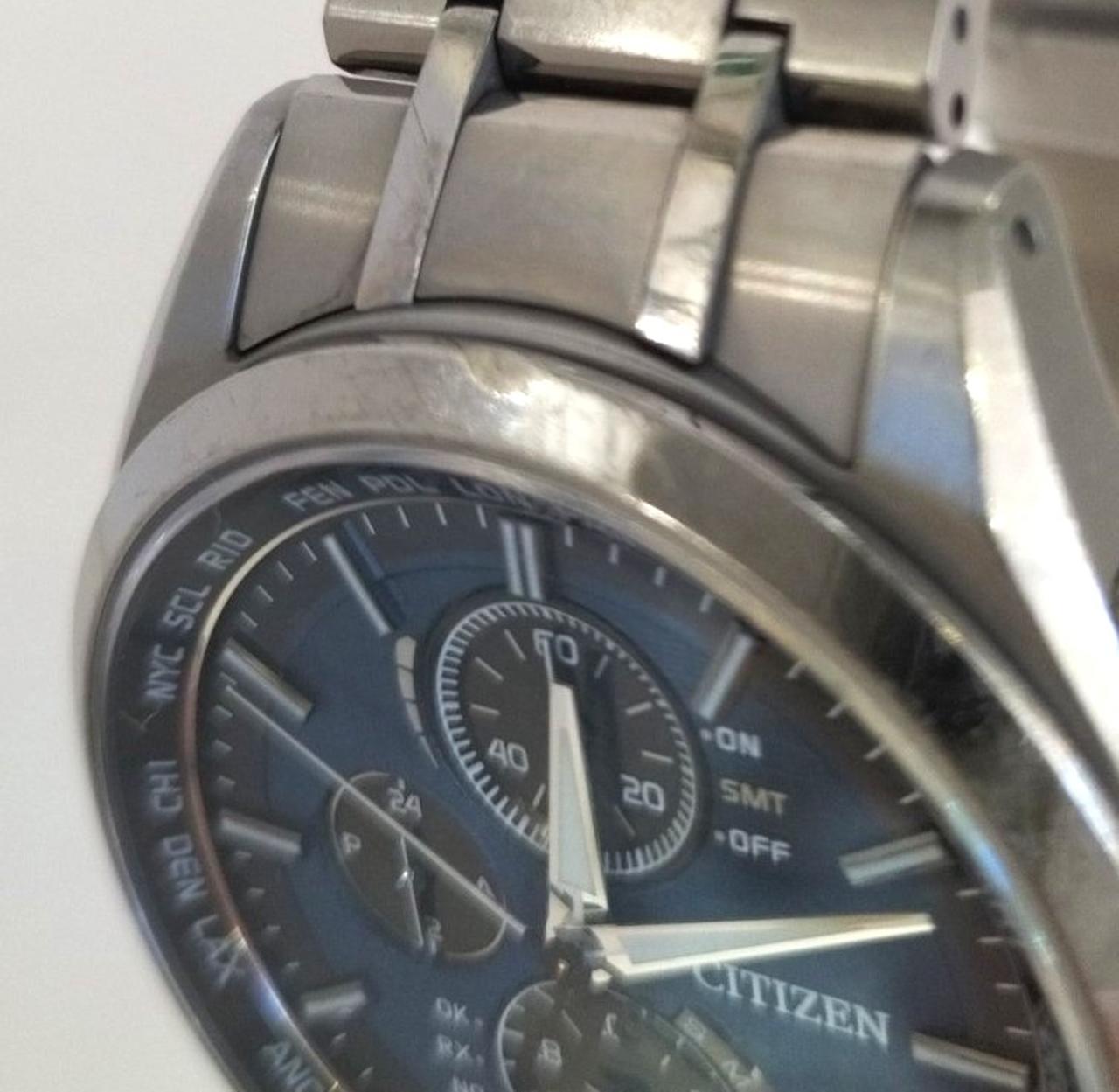 ベゼル12時部分欠け有り