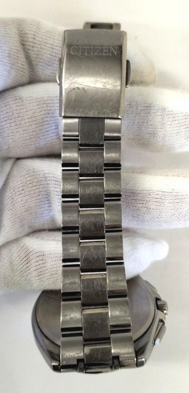 ベルト全体的にキズ有