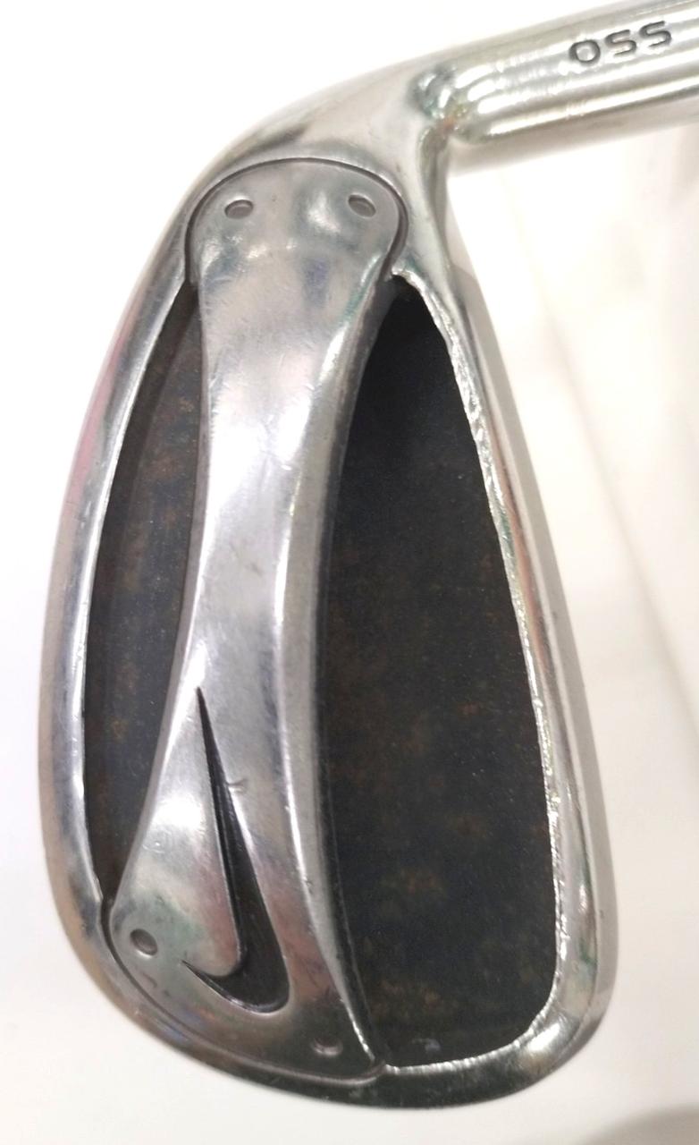 内にサビ汚れ有ります