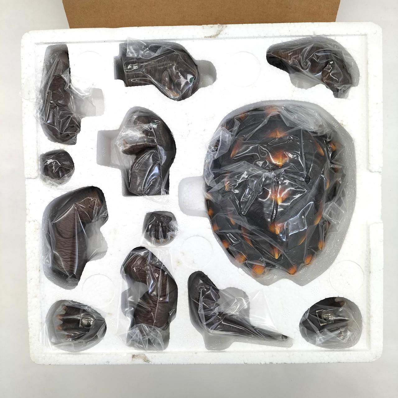 発泡部分傷みシミ有ります。