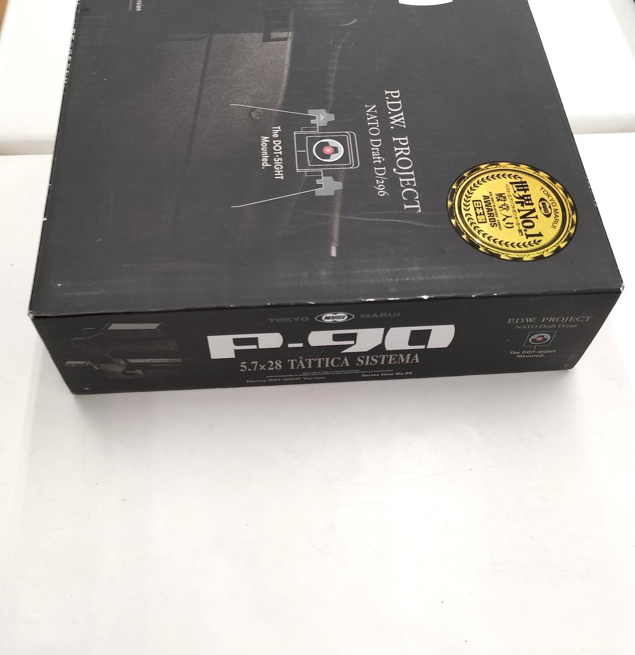 箱傷みあります。