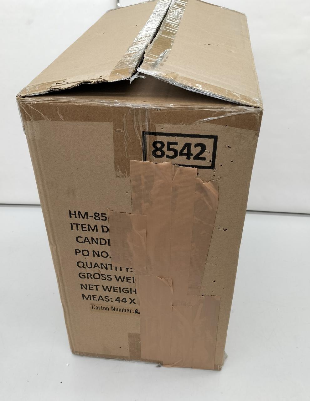 箱傷みテープ貼りあります。