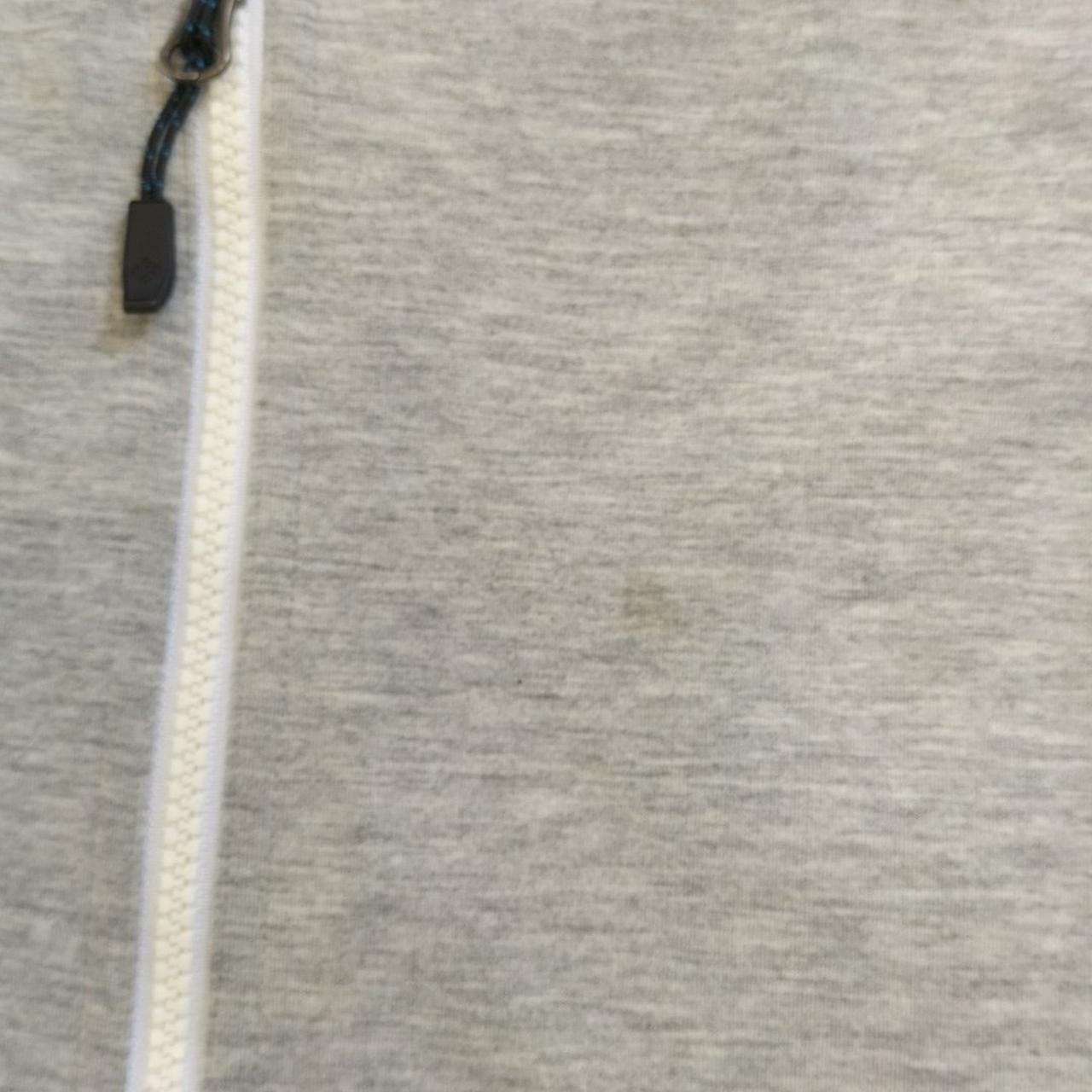 シミ有ります