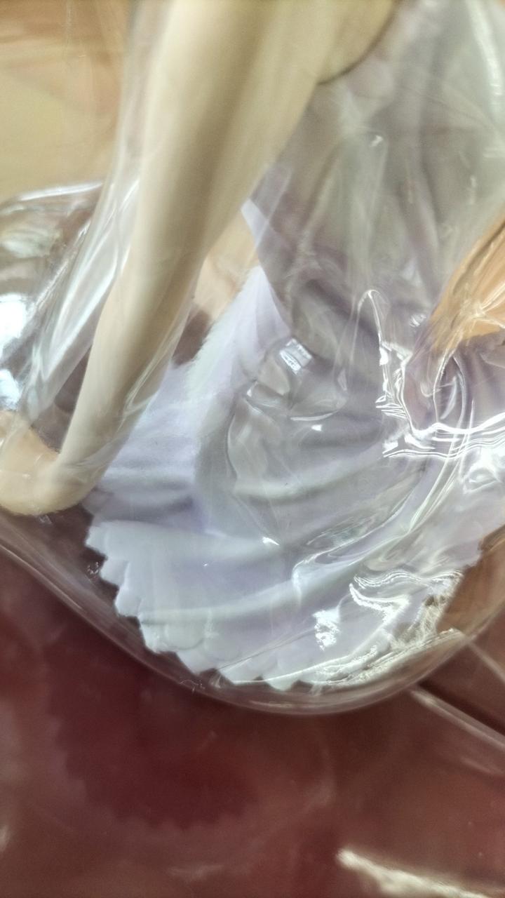 ドレス色ムラあり