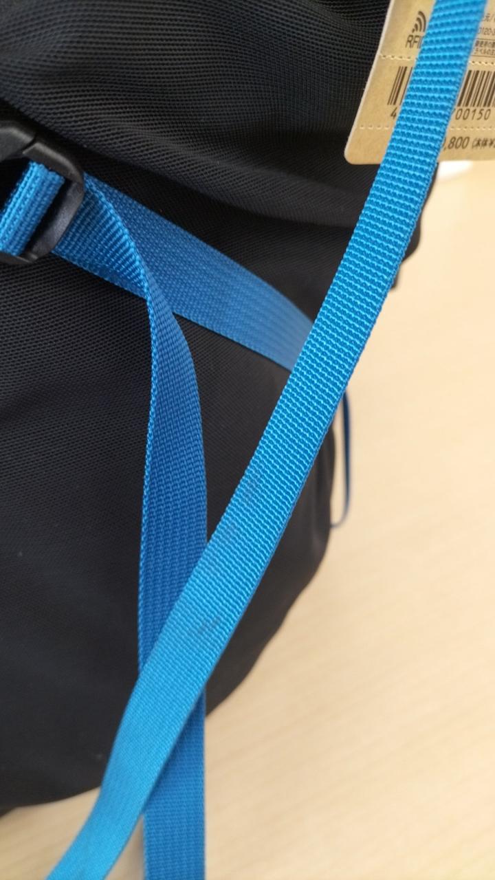 ベルトに黒ずみあり