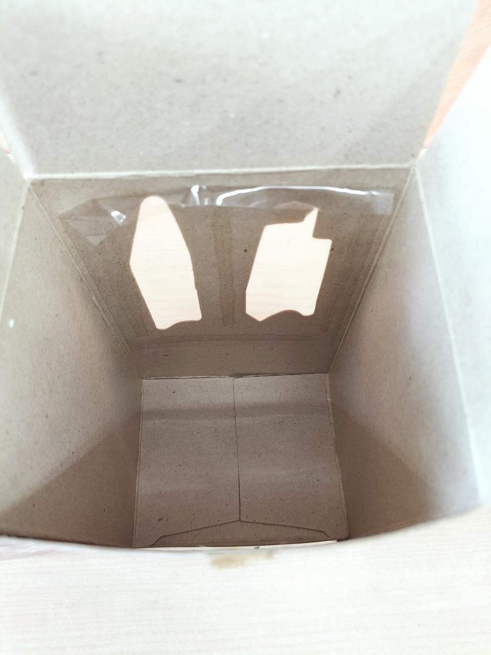 内側フィルムめくれあり