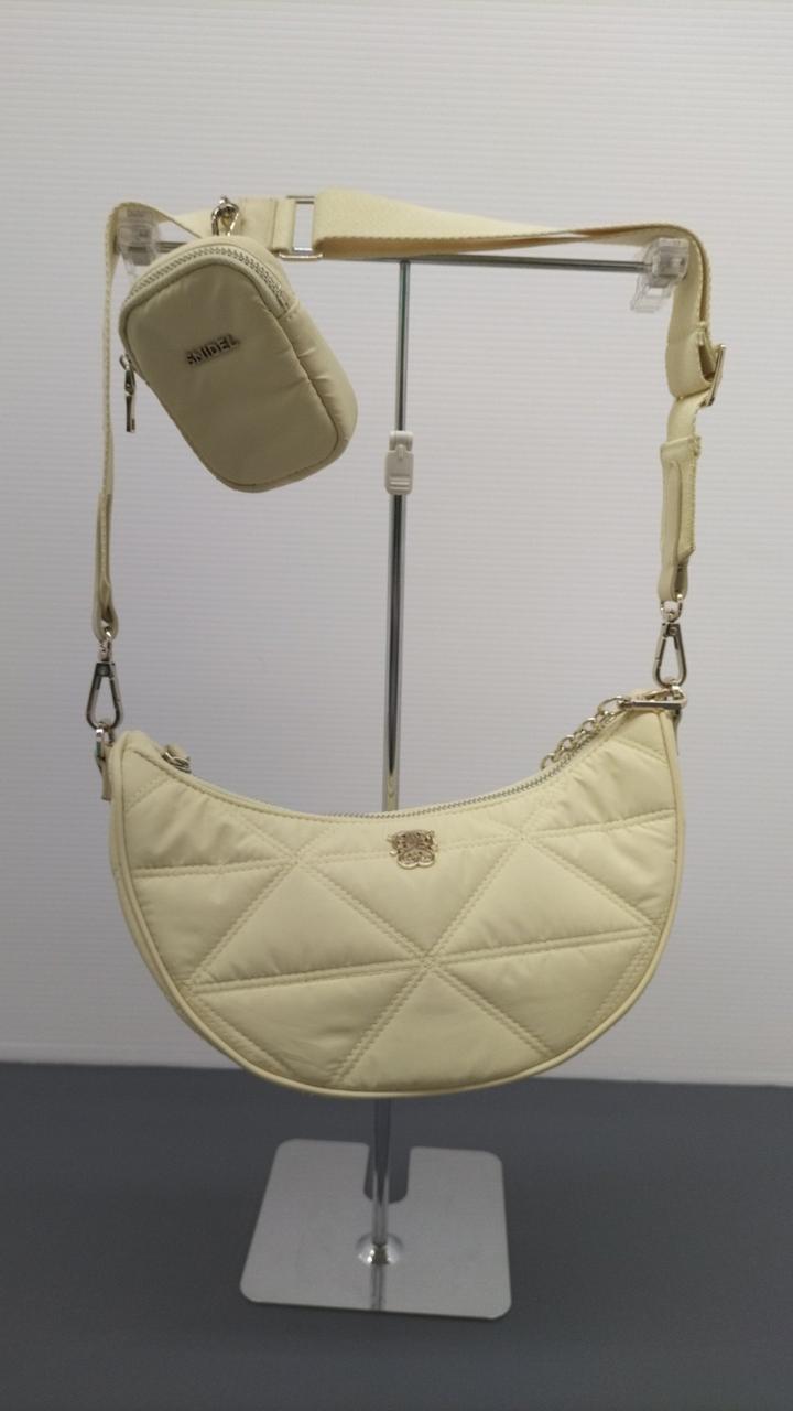 全体的に少々汚れがあります