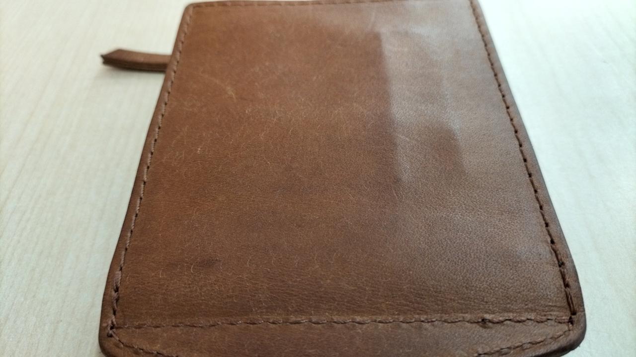 裏側、跡あります