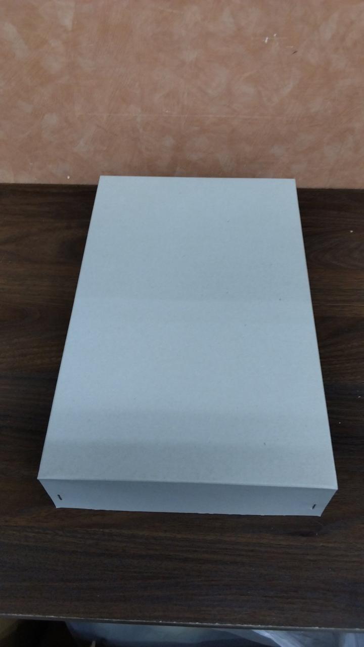 シミ汚れ少々あります