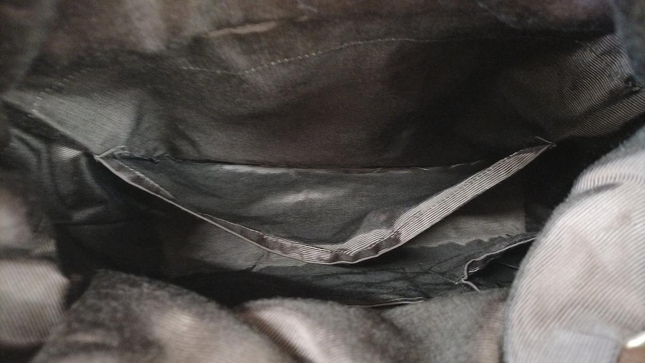 内ポケット折れあり