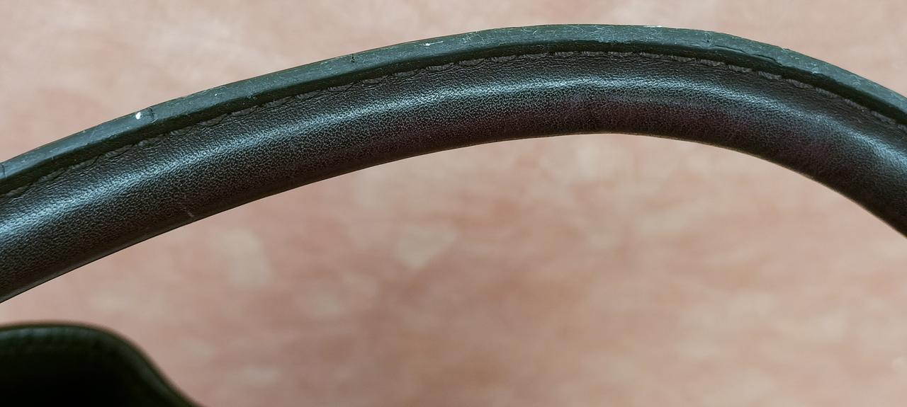 持ち手、少々剥がれあります