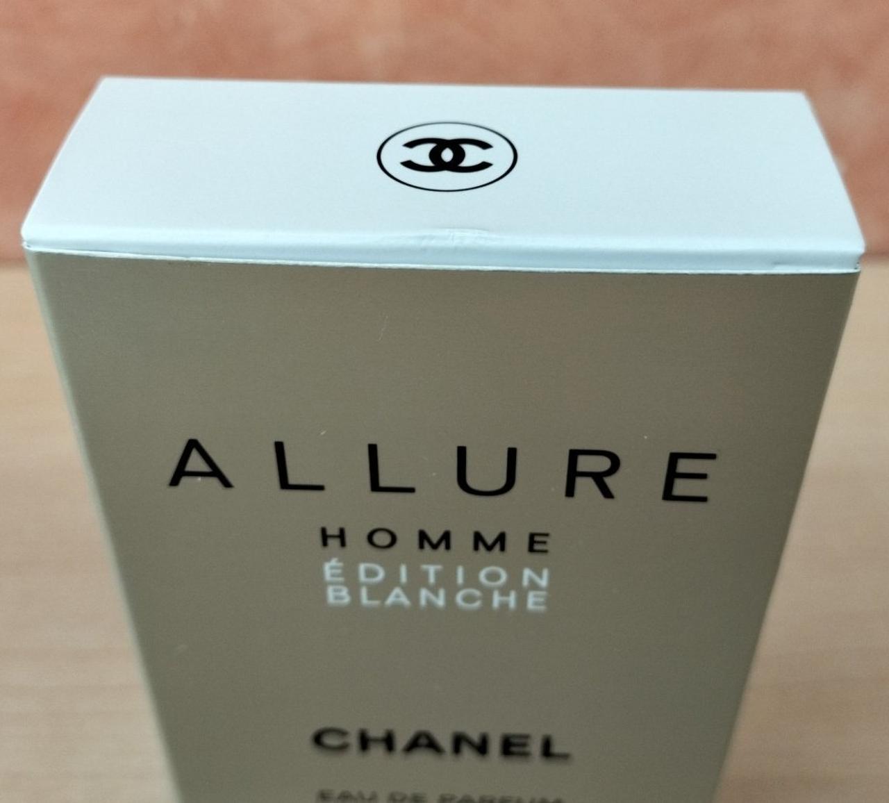 フタ中央へこみあり