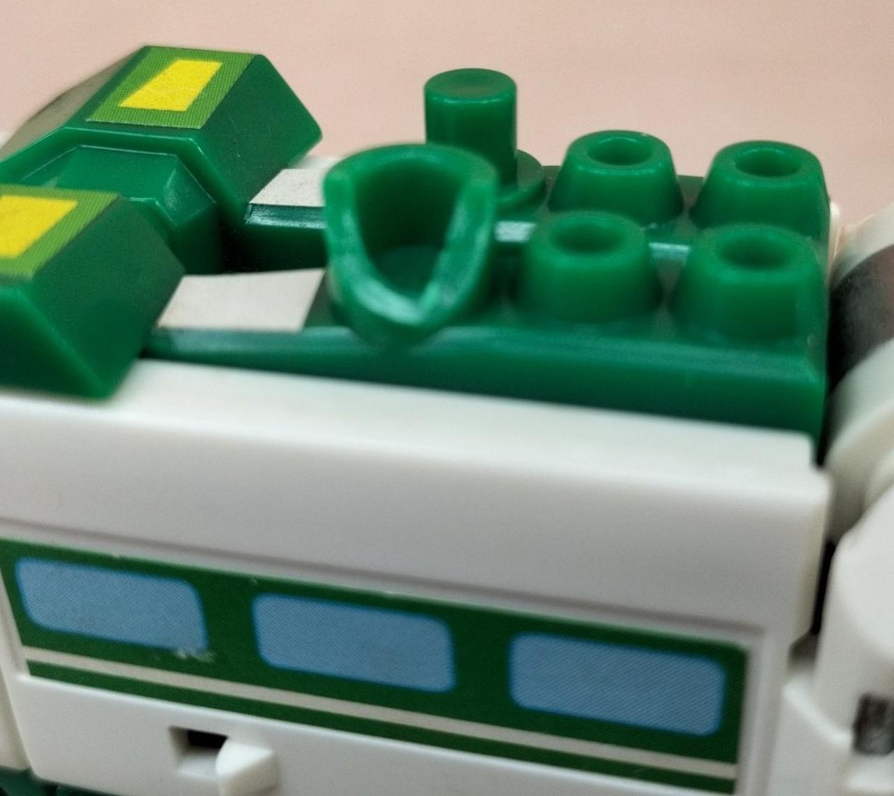 欠けあります(欠けた部品あります)