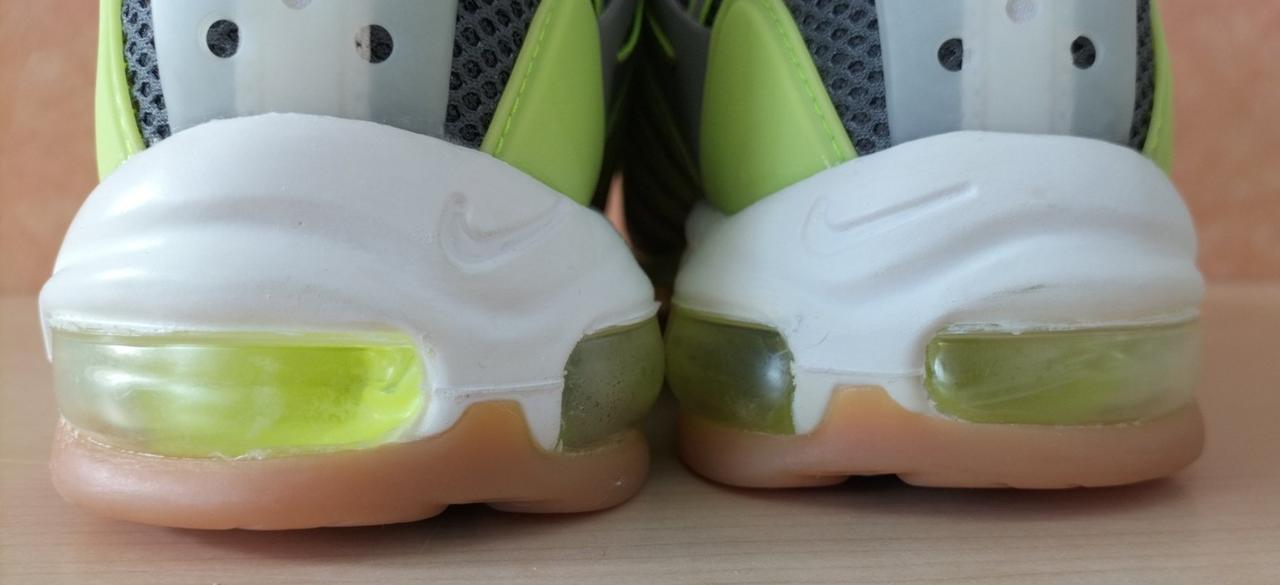 少々くすみあります