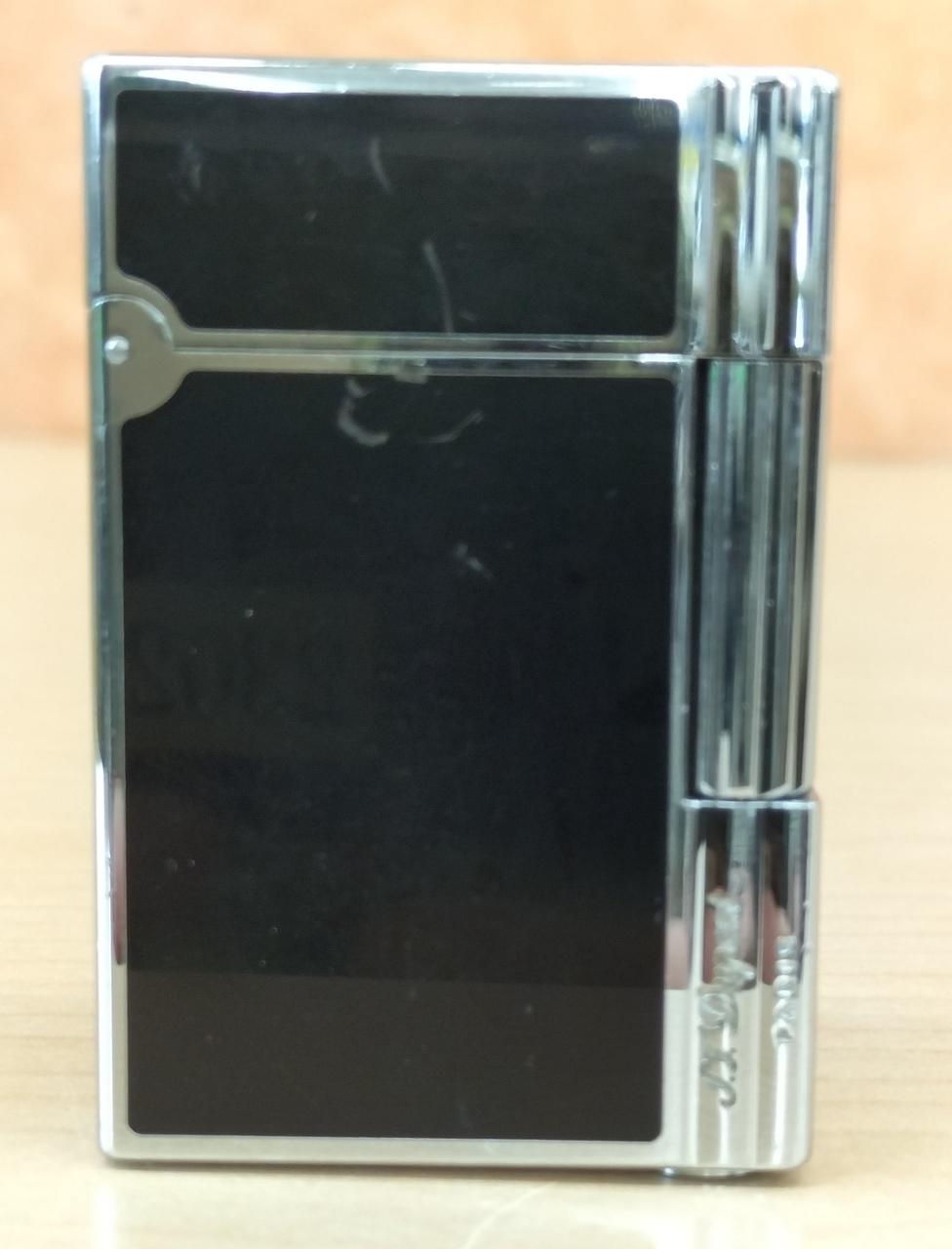 本体、キズや汚れ、欠けあります