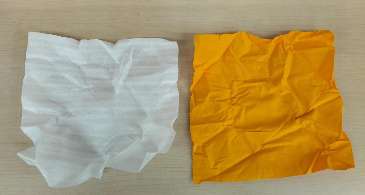 付属の包み布になります