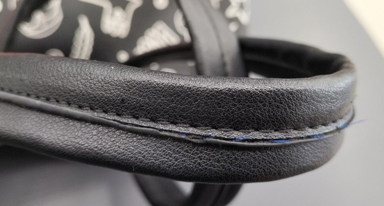 はがれかけています