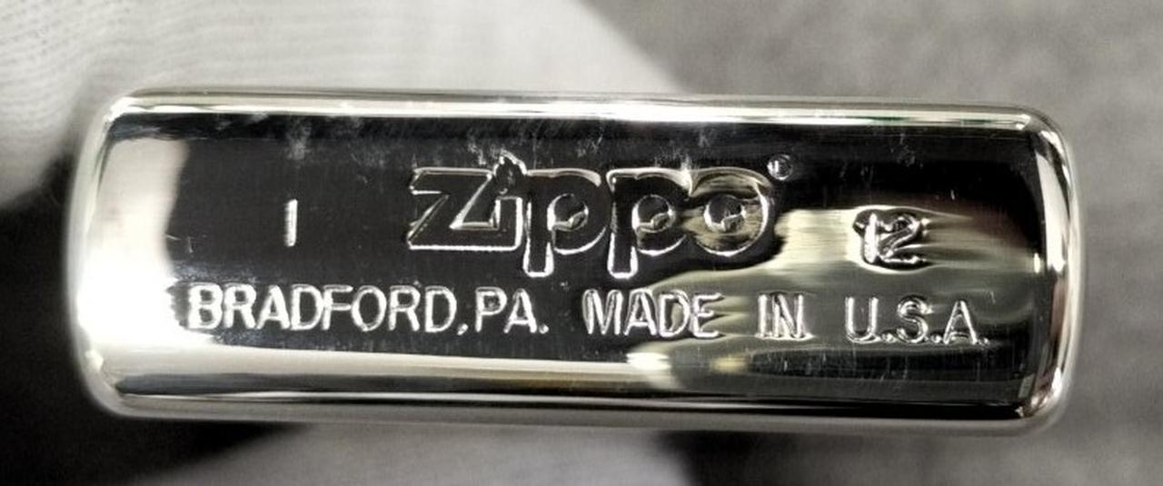 上部に少しキズあります