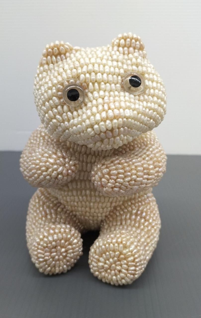 淡水パールで出来ているクマです