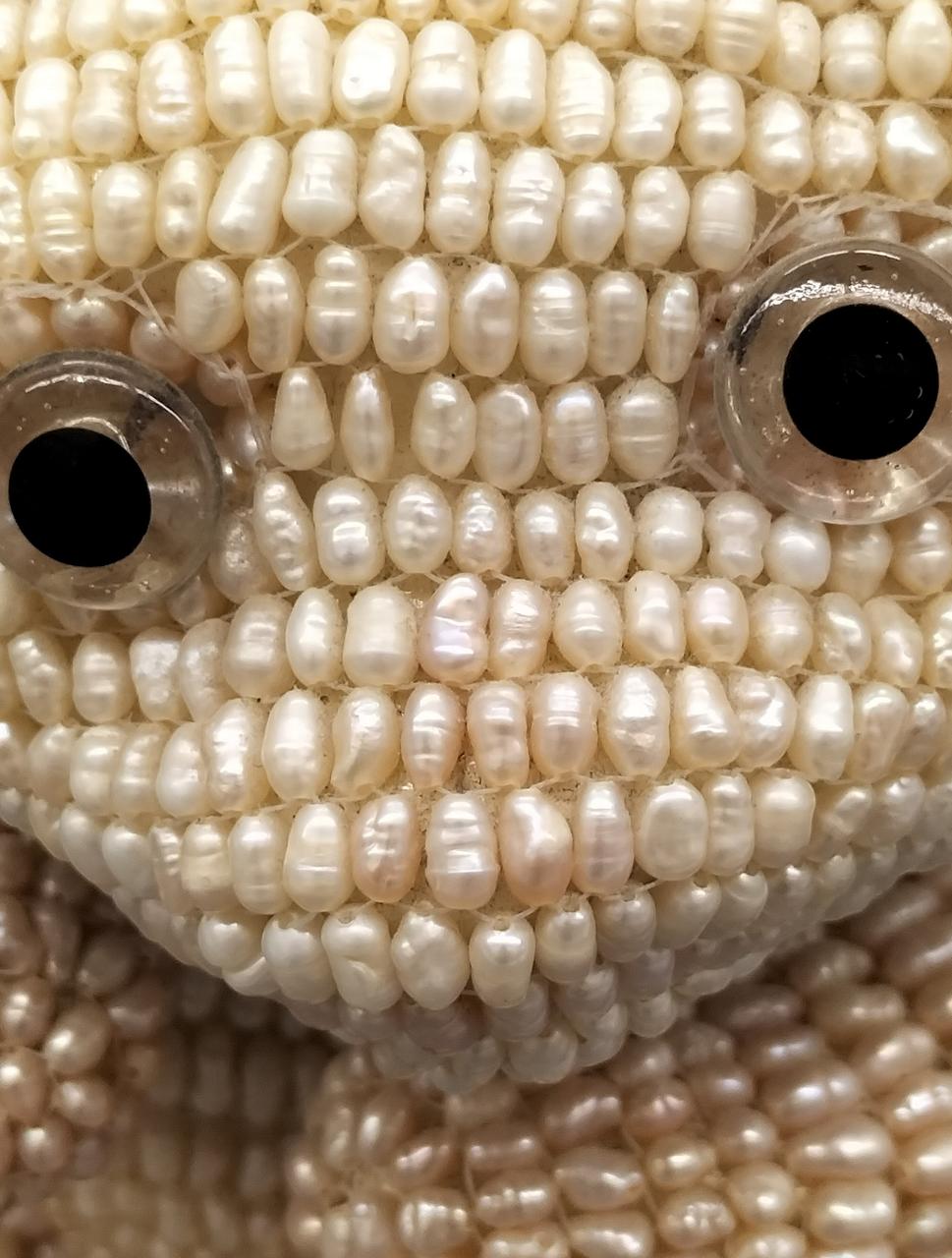 鼻も薄いピンクです