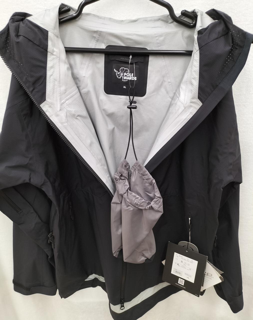 収納袋付きです