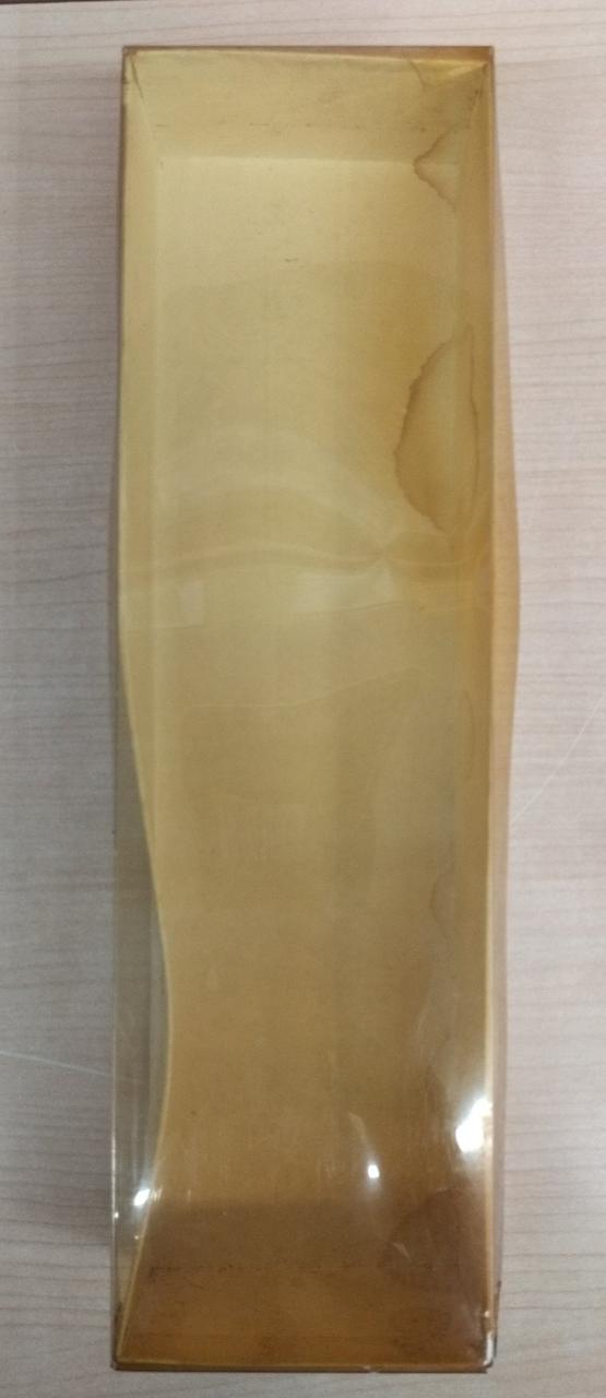 経年劣化の為、箱かなりイタミあります