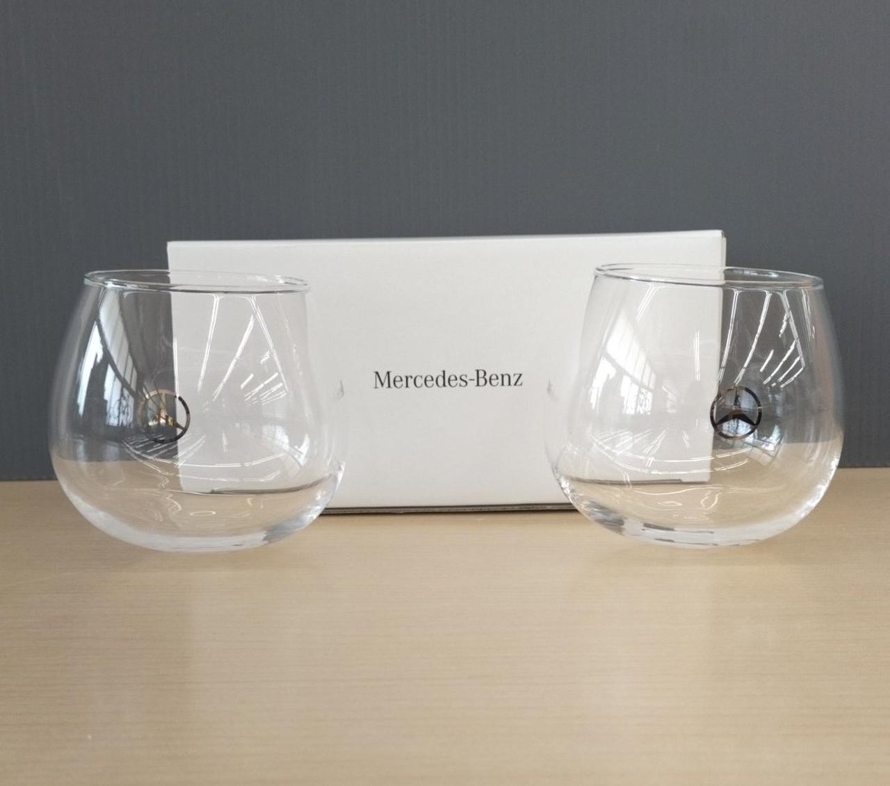 箱にキズ汚れスレ破れあります