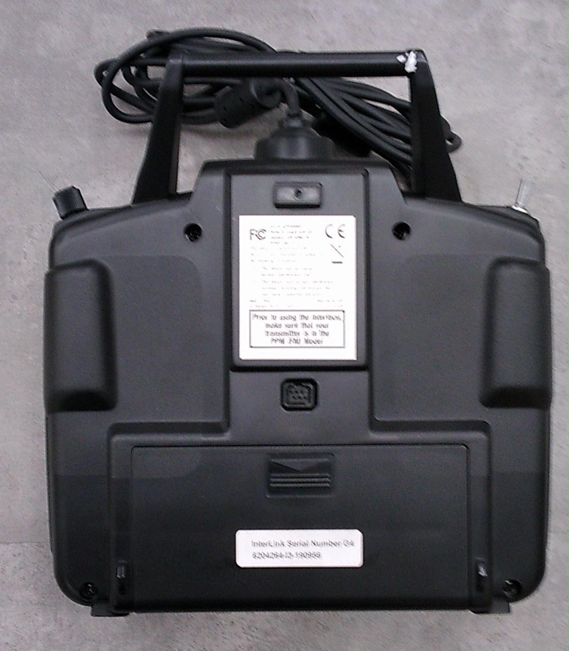 フタ、劣化の為開きません。